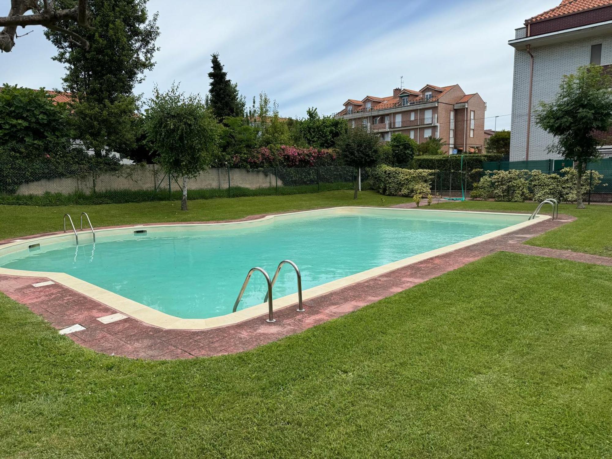 Garaje Y Piscina Comunitaria! Daire Suances Dış mekan fotoğraf